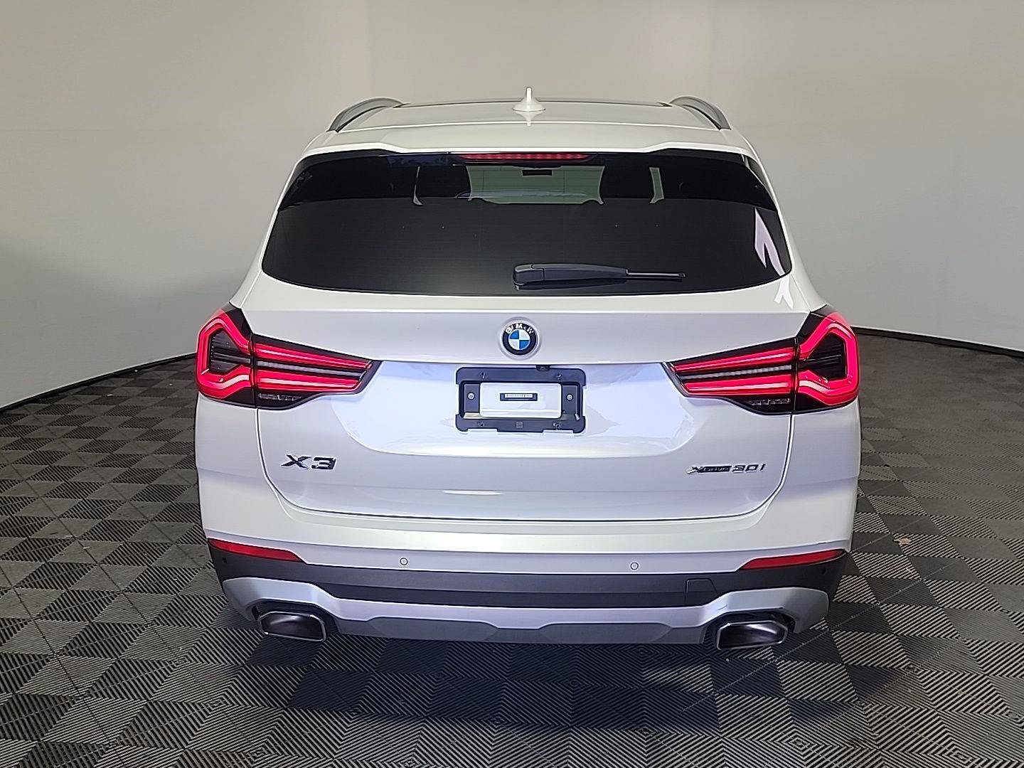 Used 2022 BMW X3 xDrive30i w/ Premium Package 2 AWD/4WD image 5