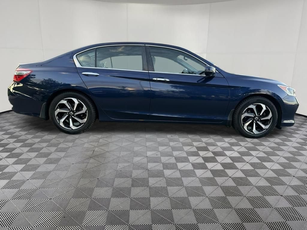 Used 2016 Honda Accord EX-L image 10