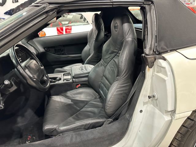 Used 1995 Chevrolet Corvette Convertible image 12