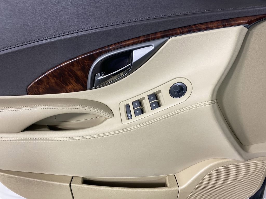 Used 2013 Buick LaCrosse Leather image 23