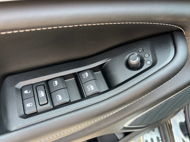 New 2026 Jeep Grand Cherokee Limited AWD/4WD image 12