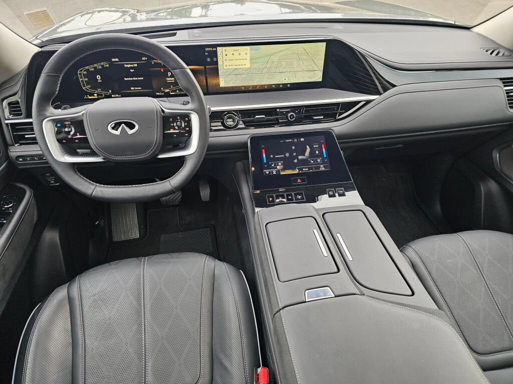 Used 2025 INFINITI QX80 Sensory AWD/4WD image 23