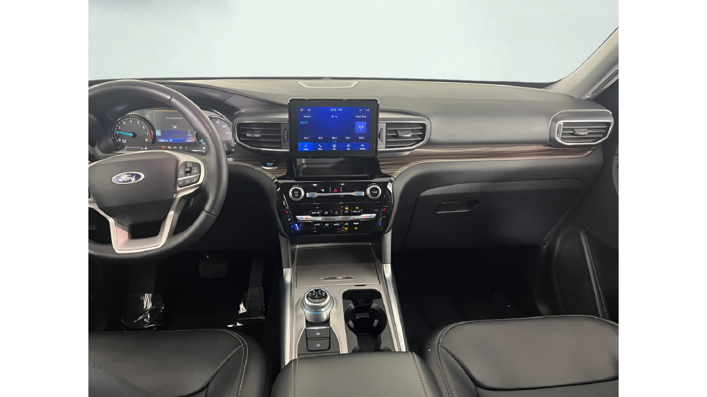 Used 2024 Ford Explorer Limited AWD/4WD image 17