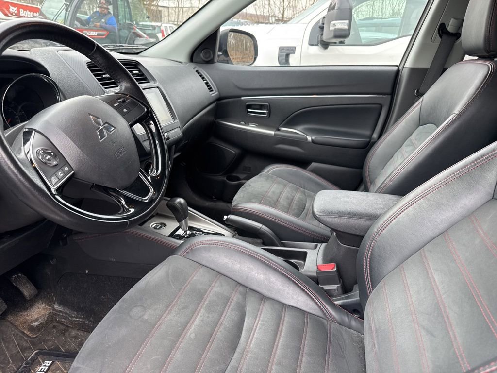 Used 2018 Mitsubishi Outlander Sport SE video 2