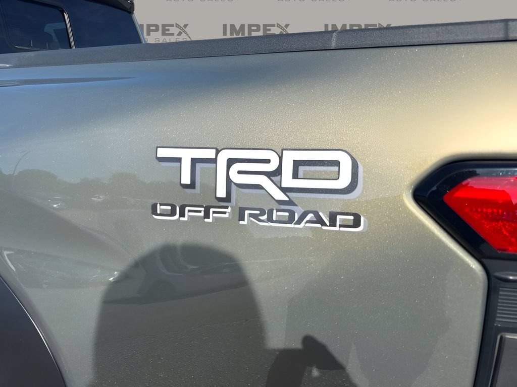 Used 2024 Toyota Tacoma TRD Off-Road w/ TRD Off Road Premium Package AWD/4WD image 30