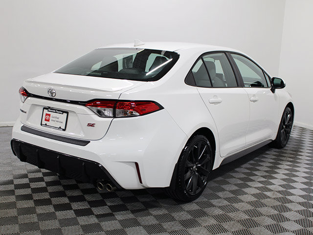 Certified 2024 Toyota Corolla SE FWD image 6