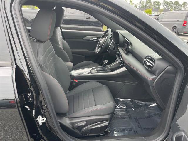 Certified 2025 Dodge Hornet R/T w/ Tech Pack AWD/4WD image 45