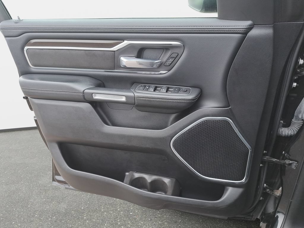 Used 2022 RAM 1500 Laramie AWD/4WD image 28