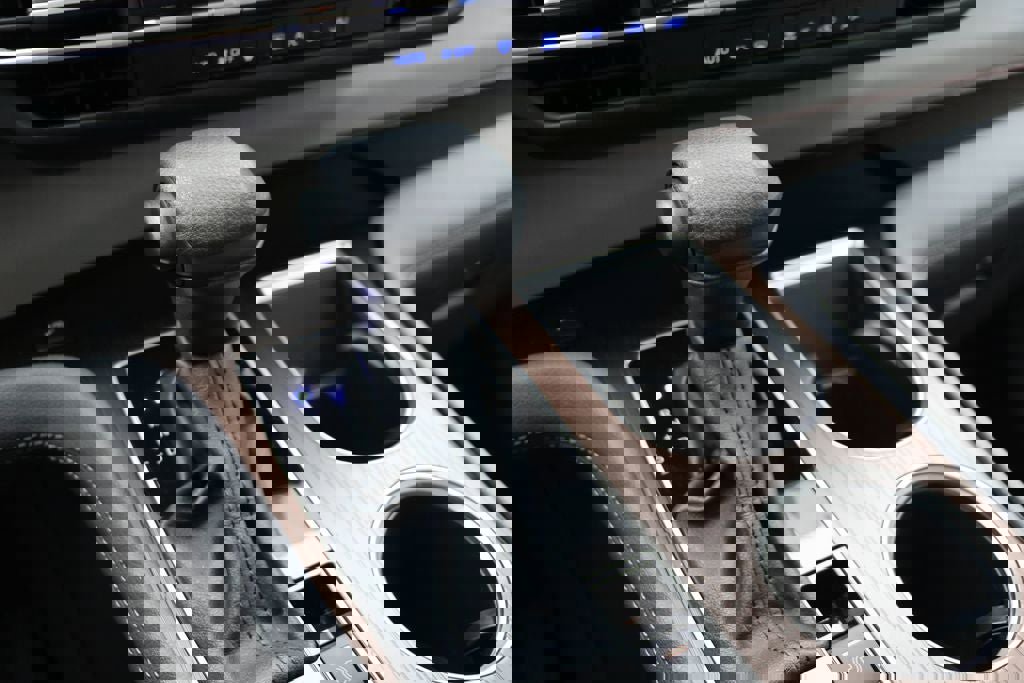 Used 2024 Toyota Sienna LE image 23