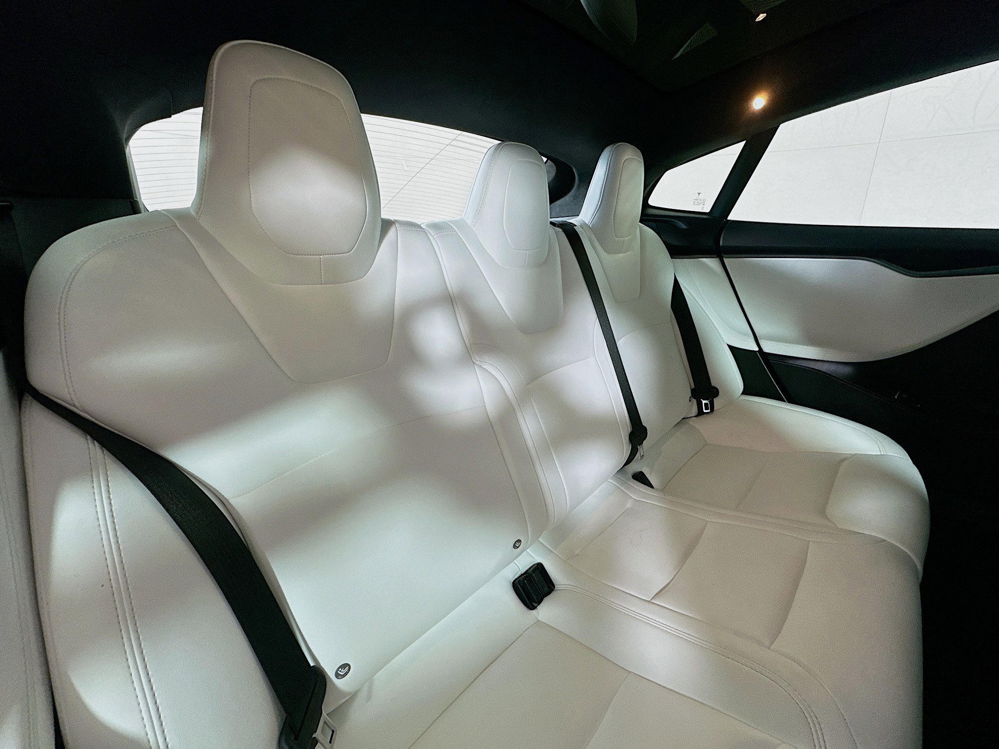 Used 2019 Tesla Model S Performance image 25