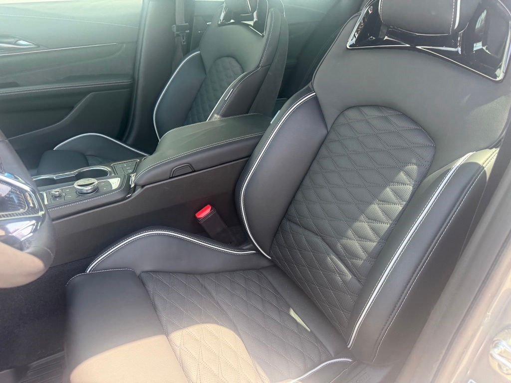 Certified 2026 Cadillac CT4 V Blackwing w/ Driver Assist Package RWD image 5