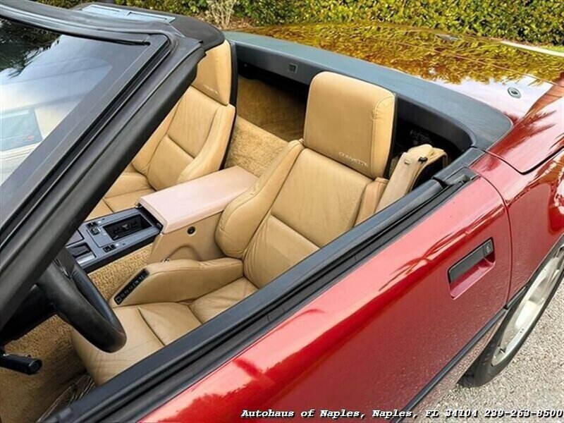 Used 1987 Chevrolet Corvette Convertible RWD image 33