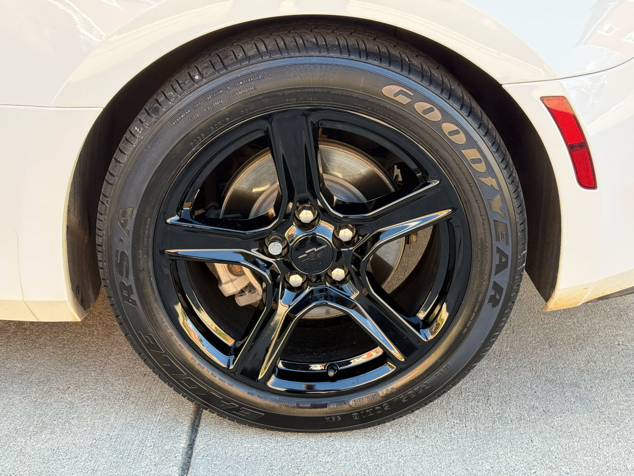 Used 2020 Chevrolet Camaro LT image 17