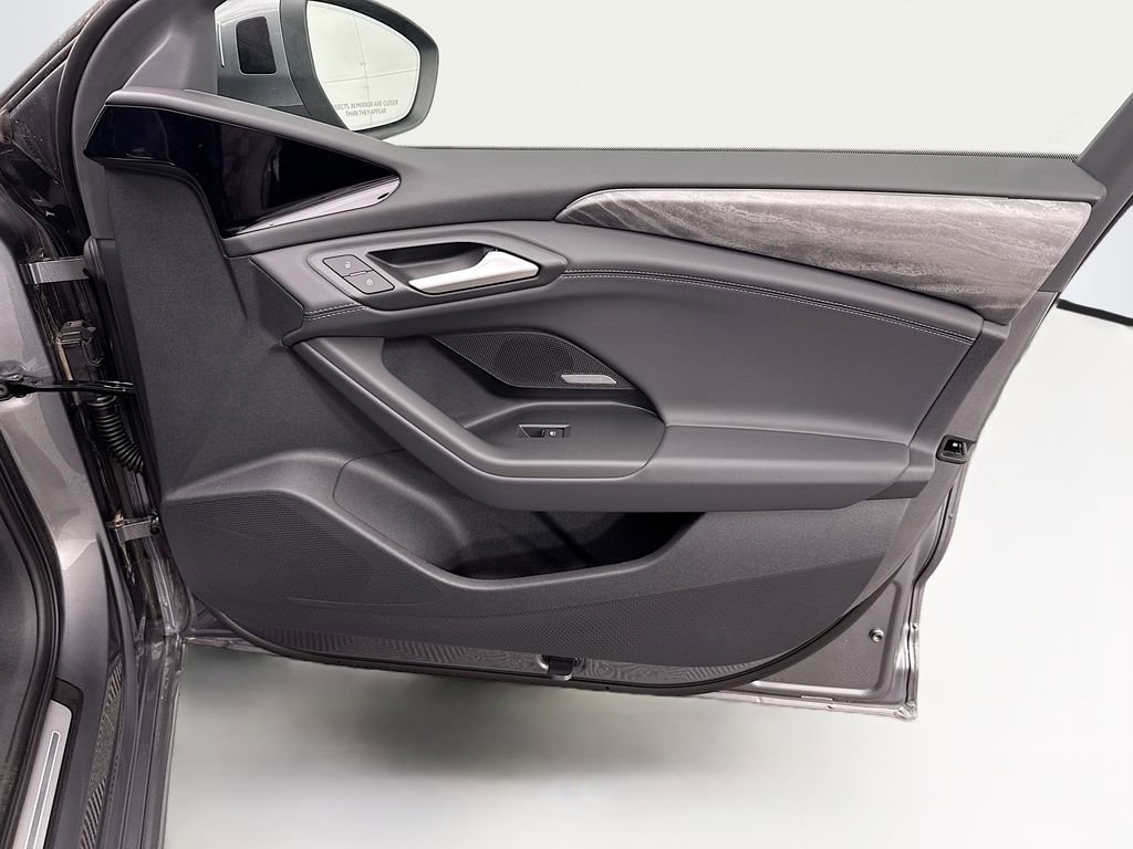 Used 2025 Audi A6 e-tron Premium Plus w/ Premium Plus image 25