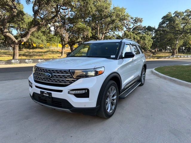 Used 2023 Ford Explorer Limited AWD/4WD image 2