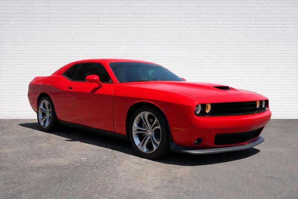 Used 2022 Dodge Challenger R/T RWD image 3
