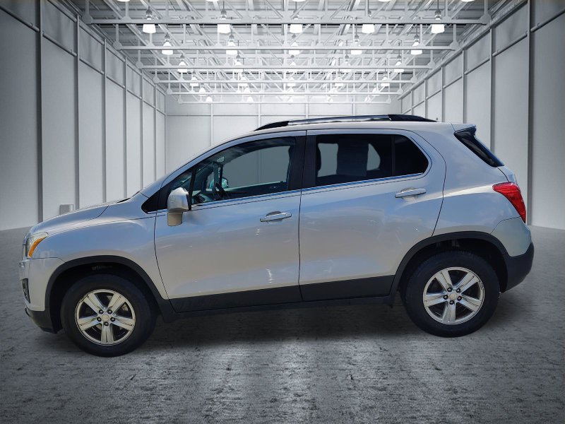 Used 2016 Chevrolet Trax LT w/ LT Convenience Package AWD/4WD image 9