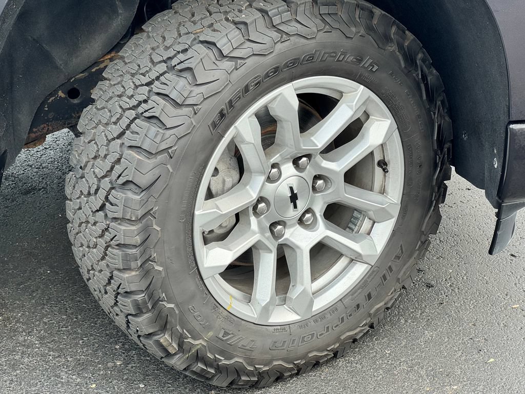 Used 2023 Chevrolet Silverado 1500 RST AWD/4WD image 9