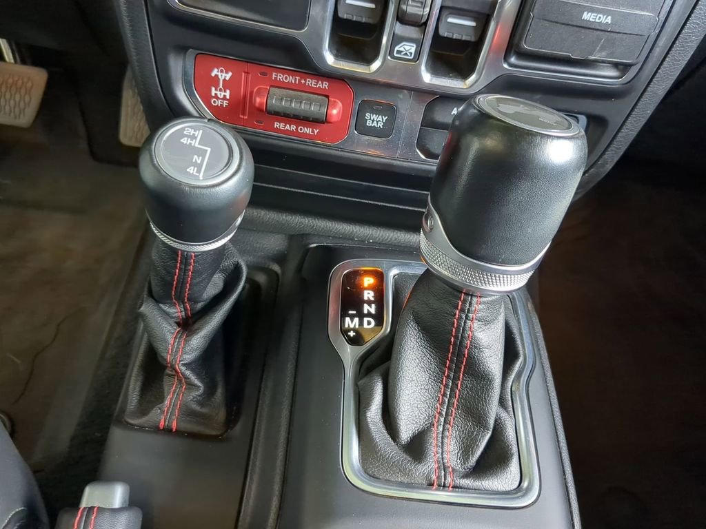 Used 2020 Jeep Wrangler Unlimited Rubicon AWD/4WD image 9