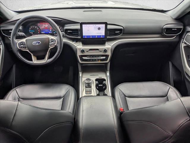 Used 2022 Ford Explorer XLT w/ Equipment Group 202A image 14