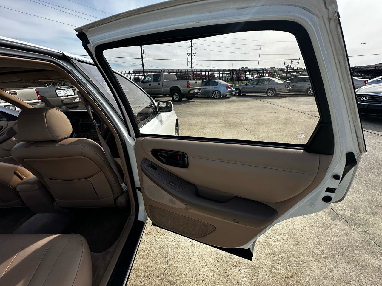 Used 1995 Toyota Avalon XLS image 24