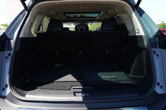 Used 2023 Nissan Rogue Platinum w/ Platinum Premium Package AWD/4WD image 19