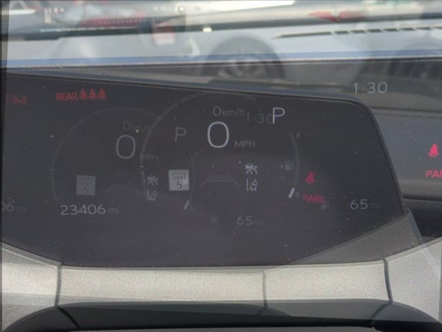 Used 2024 Toyota Prius LE FWD image 19