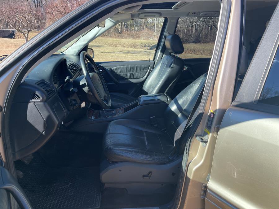 Used 2002 Mercedes-Benz ML 320 4MATIC image 25