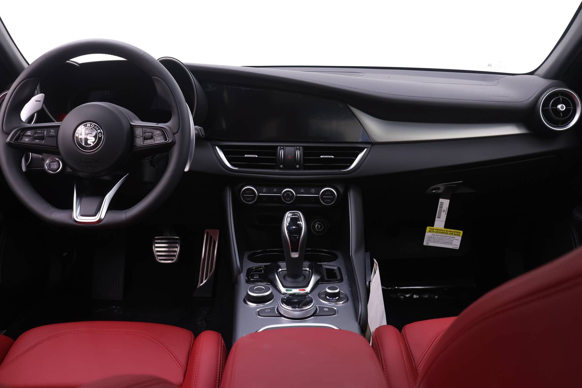New 2026 Alfa Romeo Giulia AWD image 8
