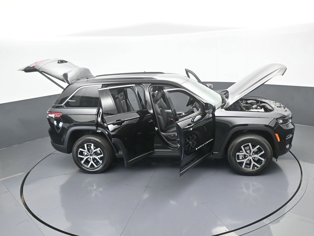Used 2025 Jeep Grand Cherokee Limited image 58