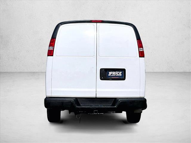 Used 2020 GMC Savana 2500 Extended w/ Driver Convenience Package RWD image 4