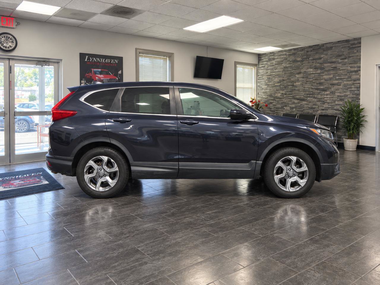 Used 2019 Honda CR-V EX image 5