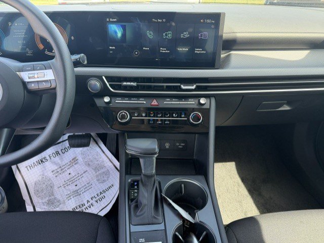 Used 2025 Hyundai Sonata SE FWD image 16