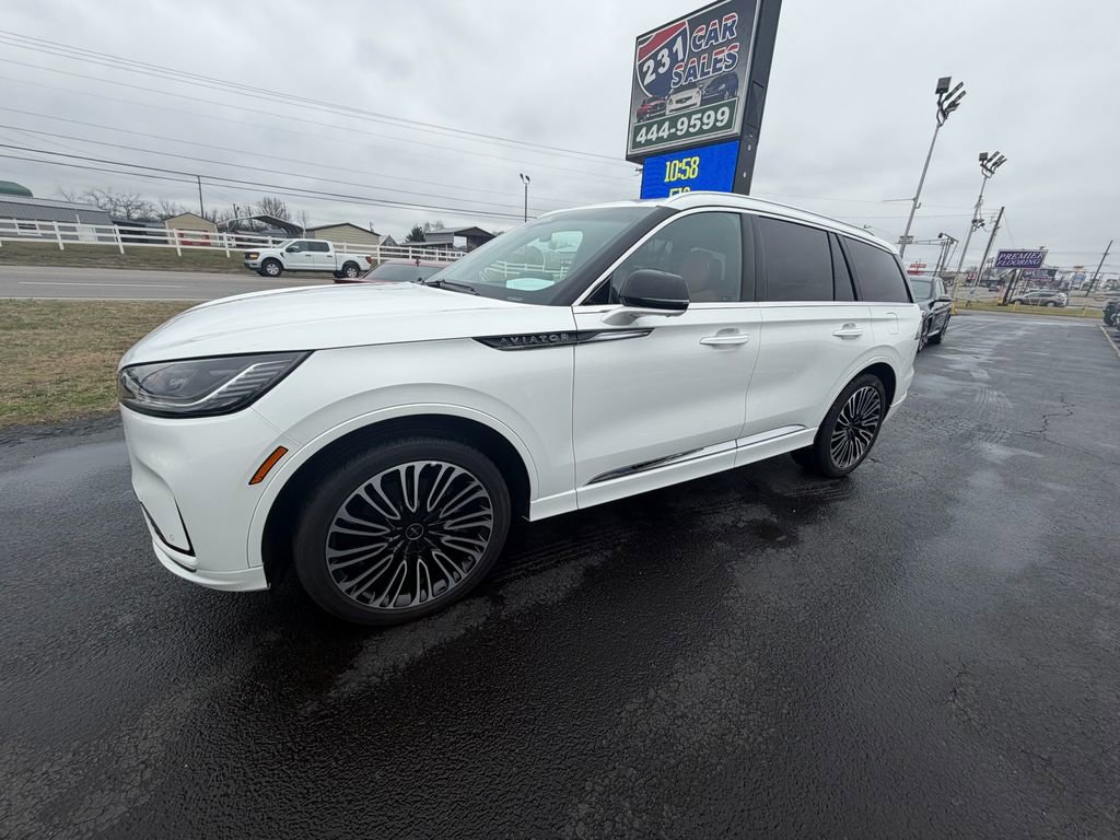 Used 2025 Lincoln Aviator Black Label image 7