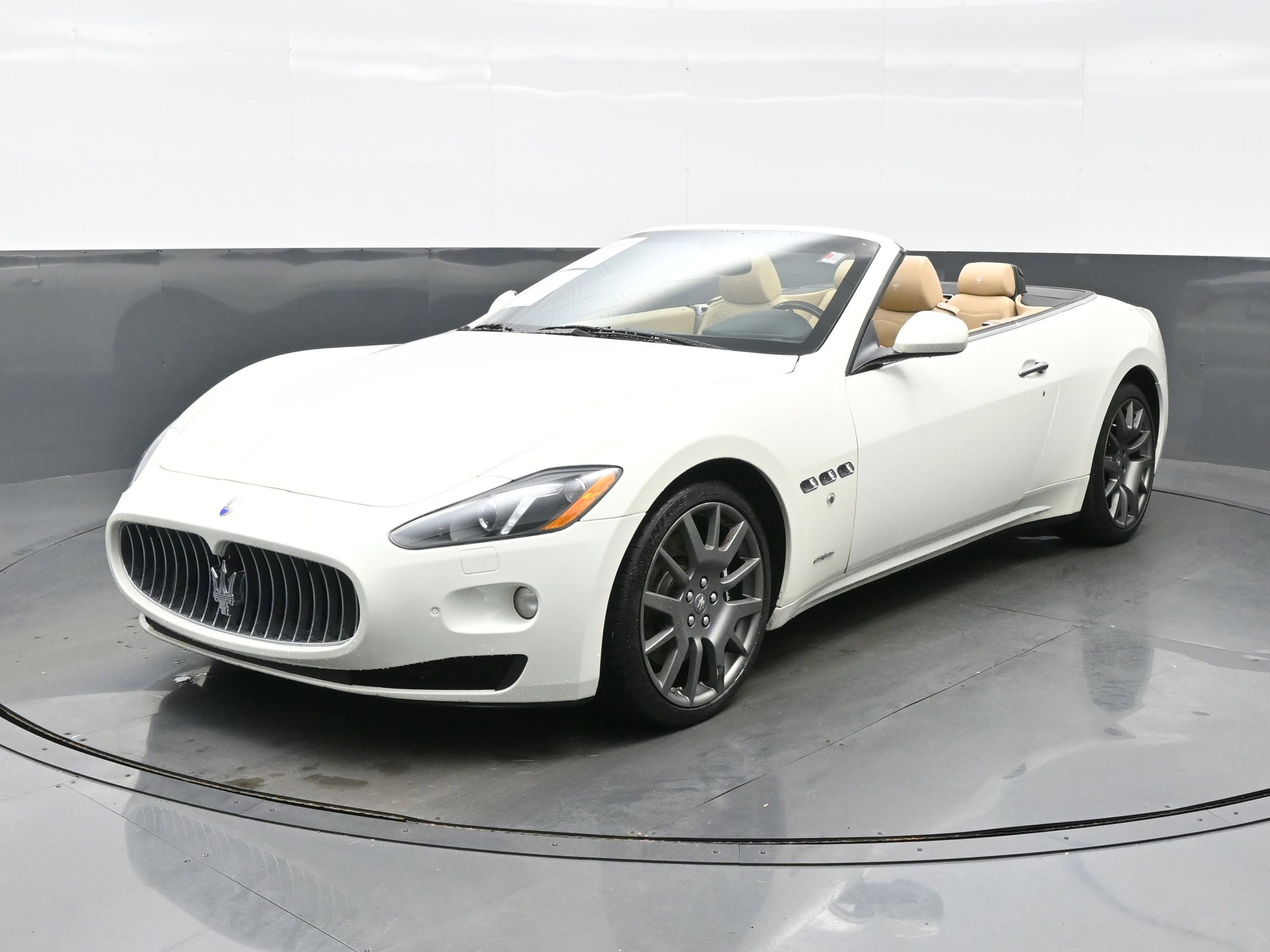 Used 2013 Maserati GranTurismo Sport image 1