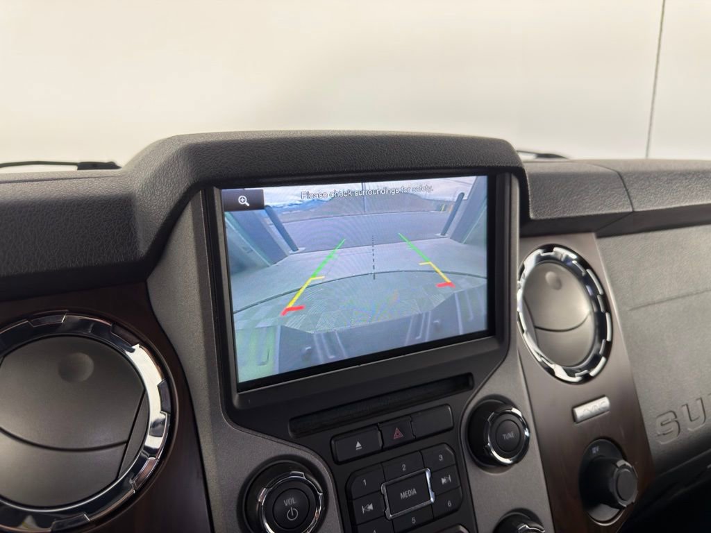 Used 2016 Ford F250 Lariat w/ Lariat Interior Package image 19