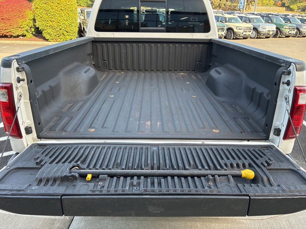 Used 2013 Ford F350 Lariat w/ Camper Pkg image 8