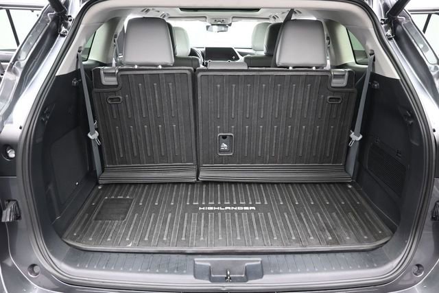 Used 2023 Toyota Highlander Platinum AWD/4WD image 35