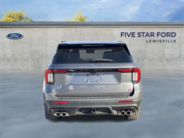 Used 2025 Ford Explorer ST image 5