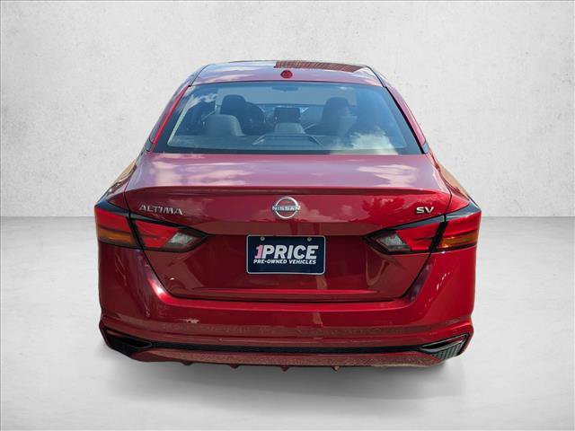 Used 2024 Nissan Altima 2.5 SV FWD image 6
