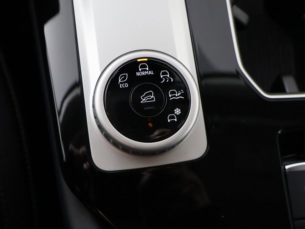 New 2026 Mitsubishi Outlander SE image 53