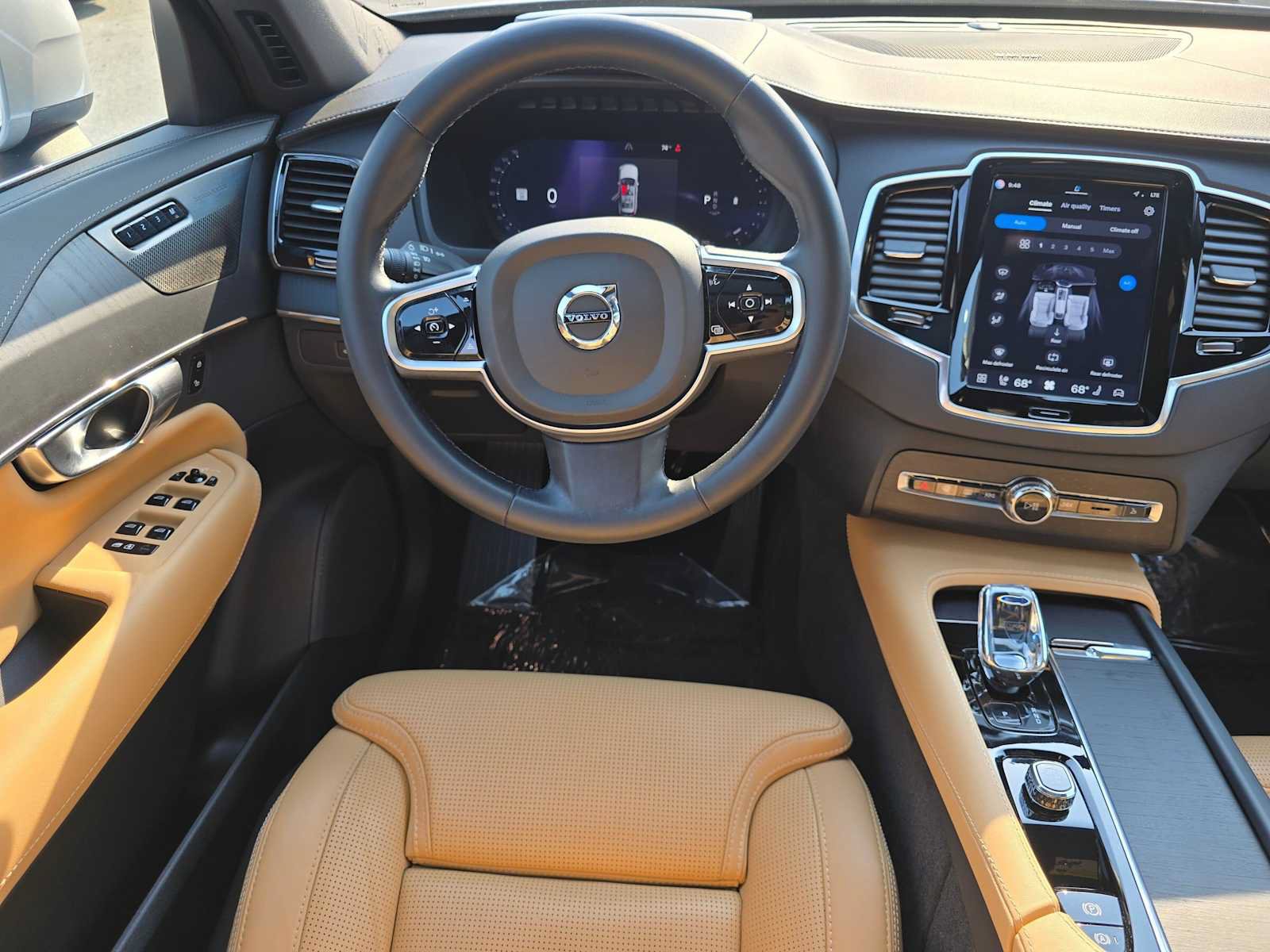 Certified 2023 Volvo XC90 B6 Ultimate AWD/4WD image 18