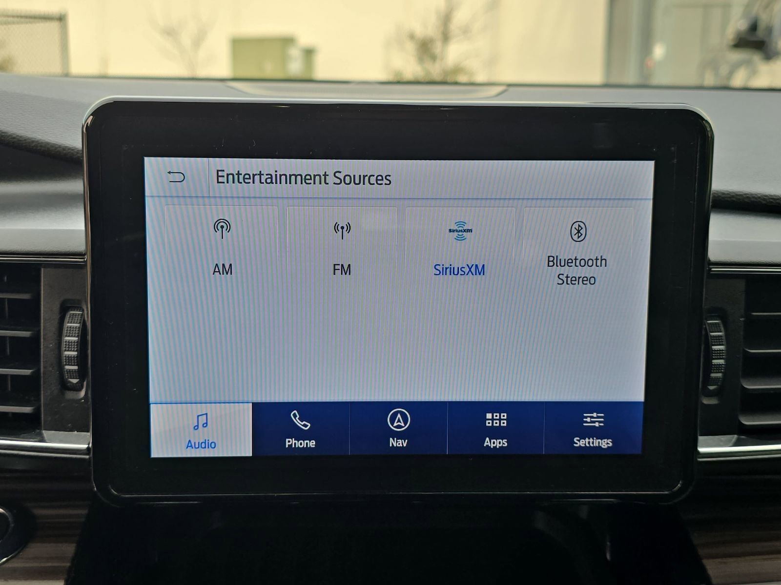 Used 2022 Ford Explorer Limited w/ Equipment Group 301A image 31