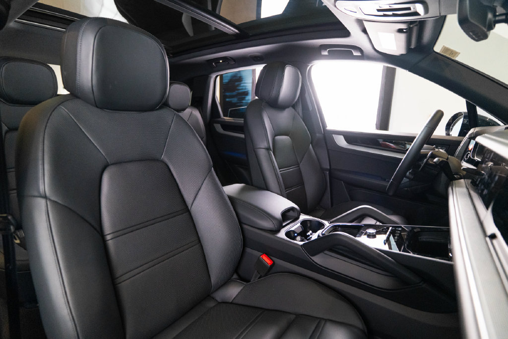 New 2026 Porsche Cayenne AWD/4WD image 16