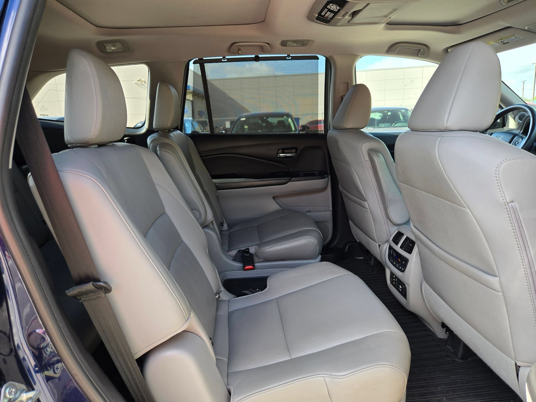 Used 2016 Honda Pilot Elite image 25
