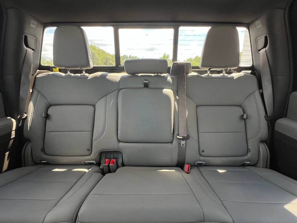 Used 2025 GMC Sierra 2500 SLT w/ SLT Premium Package AWD/4WD image 14