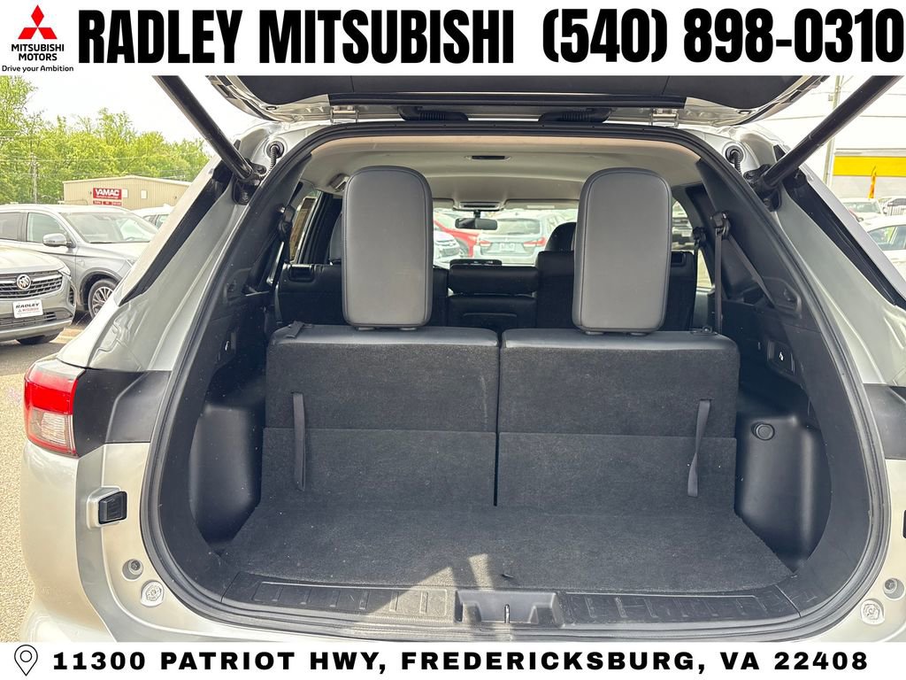 Used 2024 Mitsubishi Outlander SE FWD image 15