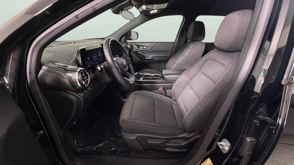 Certified 2025 Chevrolet Equinox LT image 17