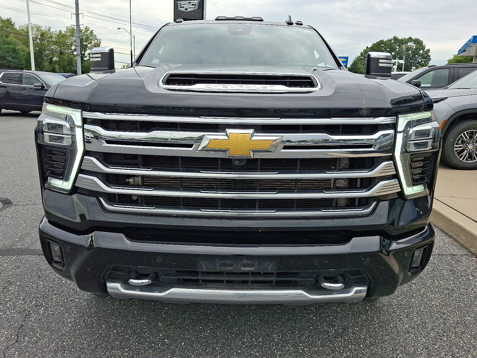 Certified 2025 Chevrolet Silverado 2500 High Country w/ High Country Premium Package AWD/4WD image 2