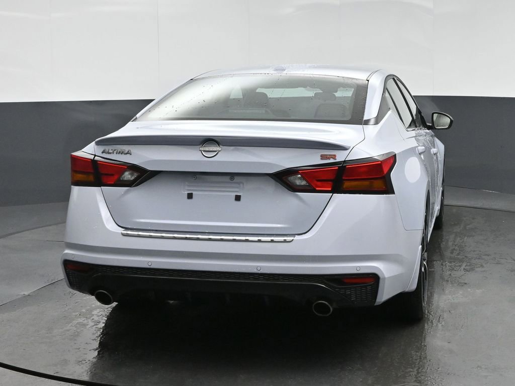 Used 2023 Nissan Altima 2.5 SR FWD image 6